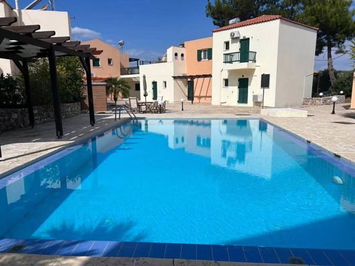 Image No.17-2 Bed Villa for sale