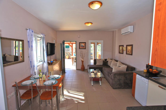 Image No.4-2 Bed Villa for sale
