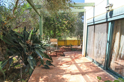 15patiofront-1781093406
