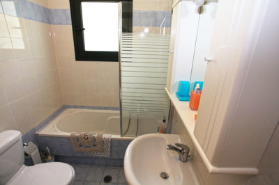20bathroom-1781173629