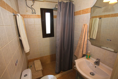 22bathroom-1781001048