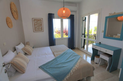 bedroom-1781860304