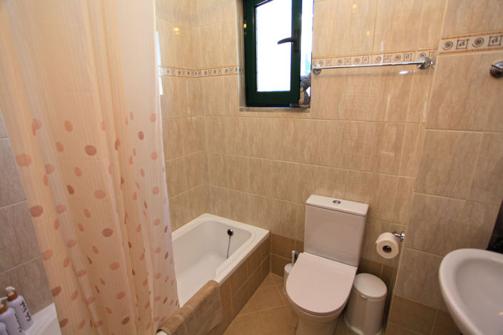 Image No.16-2 Bed Villa for sale