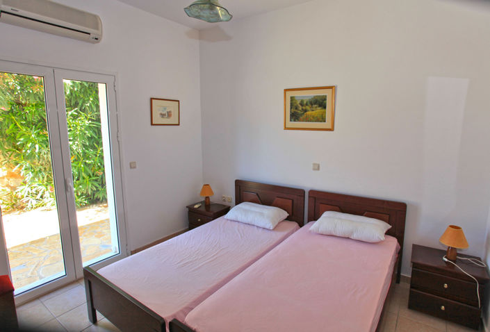 Image No.18-3 Bed Villa for sale