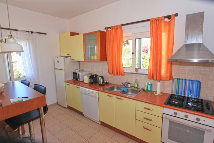 Image No.28-3 Bed Villa for sale
