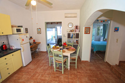 11kitchendiningarea-1790325441