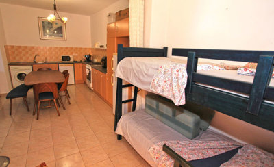 31apartmententrance-1792761509
