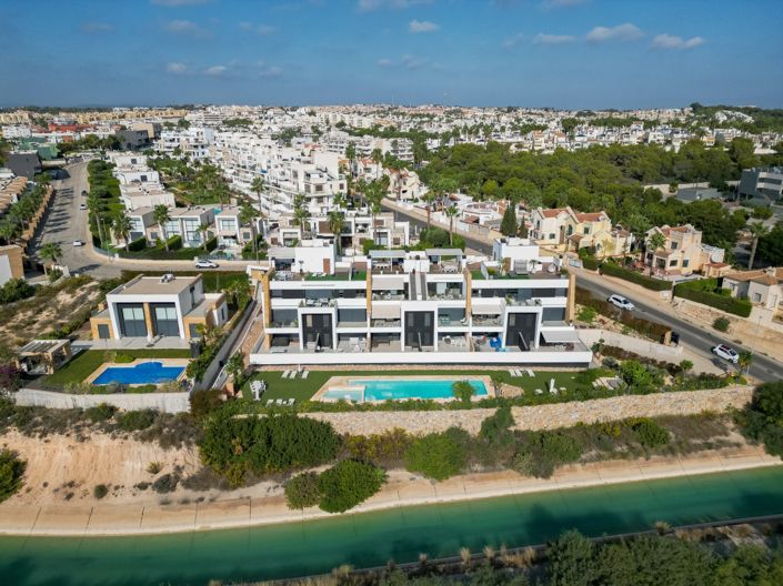 Image No.1-3 Bed Penthouse for sale