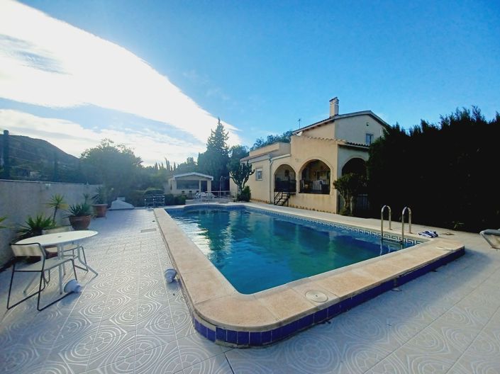 Image No.1-Villa de 3 chambres à vendre à Espagne
