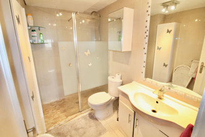 propertyimage1uu8gc57rq20241213084058