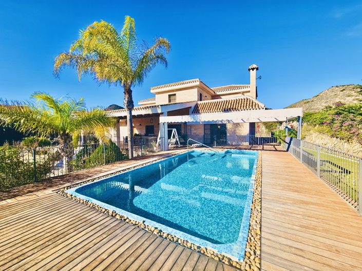 Image No.1-5 Bed Villa for sale