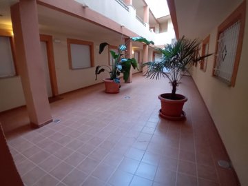 propertyimage1eve7cvmzw20250428043206