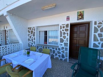 propertyimage1zkjhgluor20250304043230