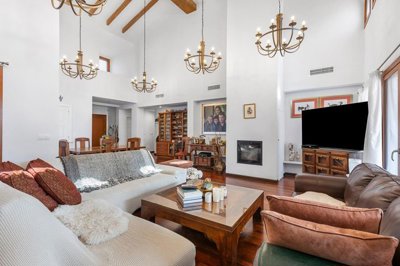 propertyimage1bcd7wztcb20250316073043