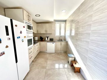 propertyimage1y2voaz4uv20250224061756