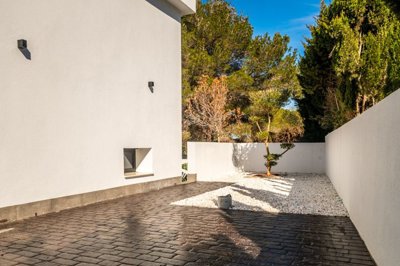 propertyimage1njn2dfmy720250313080838
