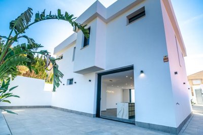propertyimage1gaavzosvk20250313080847