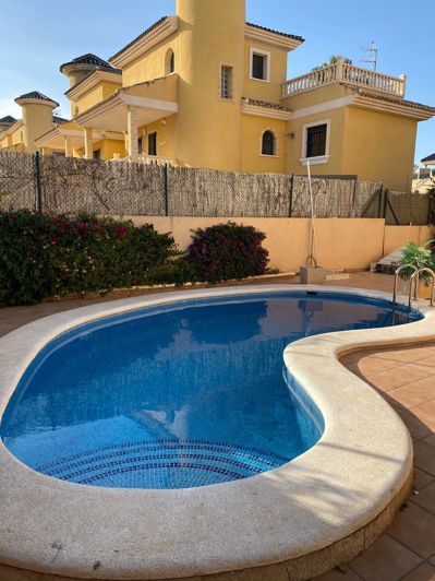 Image No.1-Villa de 3 chambres à vendre à Orihuela Costa