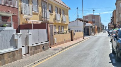 propertyimage1uvfsvj0q920250425043602