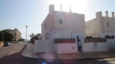 propertyimage1gikzb0jix20250304043801