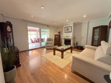 propertyimage1rgpirmh2a20250504042040