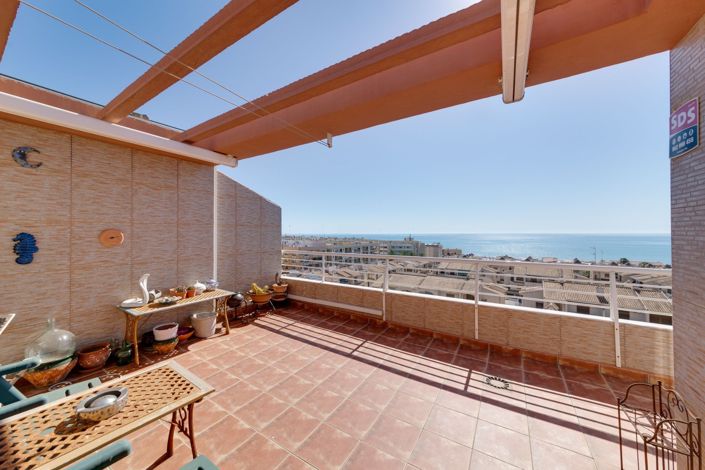 Image No.1-3 Bed Penthouse for sale