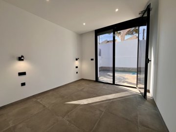 propertyimage1guvhwu5xe20250409073217