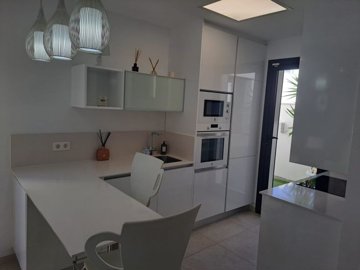 propertyimage1qm4f8bw6p20250424053301