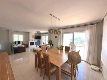 propertyimage1o9mevyc0o20250410120617