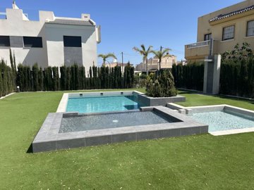 propertyimage1rmhttylyy20250417065824