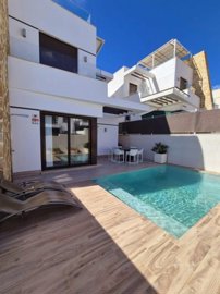 propertyimage1owmdgvt7420250417065643