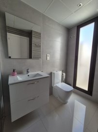 propertyimage1cf8jmd3kp20250417065558