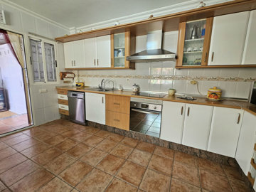 propertyimage12kek8pdav20250417031130