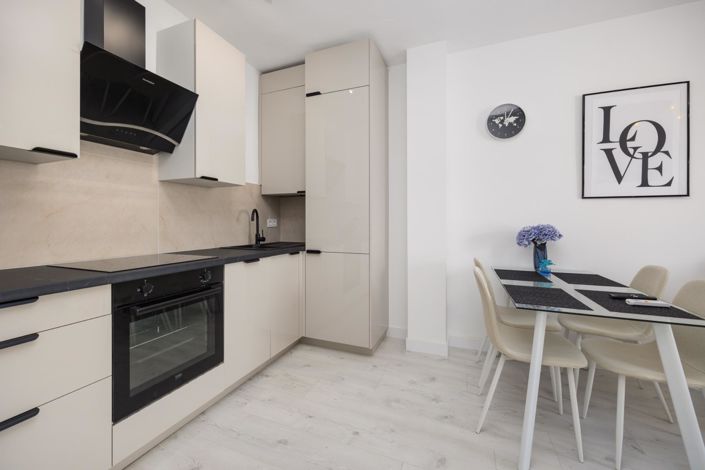 Image No.1-3 Bed Apartment for sale