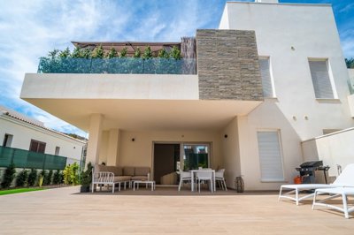 propertyimage1eh2hyklwy20250422053036