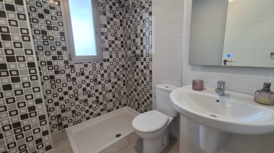 propertyimage1axy4qkdti20250423055639