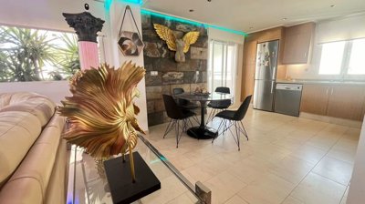 propertyimage1jchf6cji620250417054546