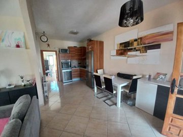 propertyimage1kpk42cnrw20250417055155