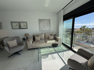 propertyimage1nlb9fgrqe20250426053656