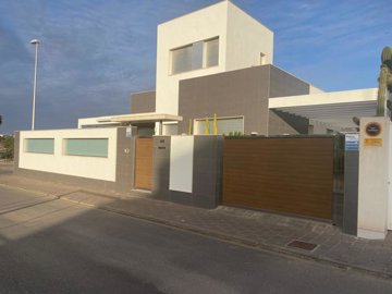 propertyimage1bslkrrvwy20250426054143