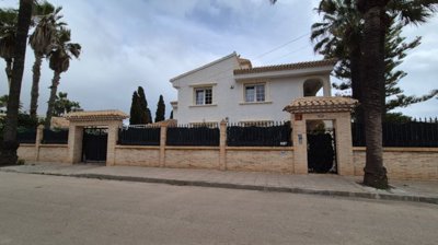 propertyimage1rqz4kqf2a20250426054027