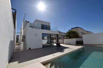 propertyimage1sjbvpm1xc20250426054229
