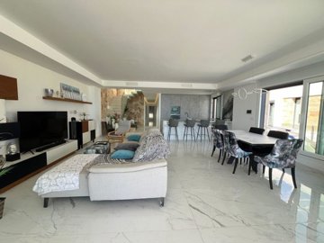 propertyimage1vp2yd9g0w20250426053643