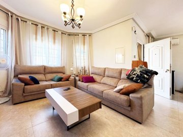 propertyimage1xznz0kt7220250501054744