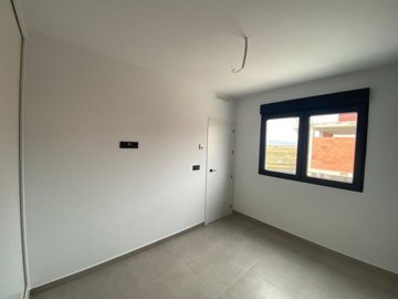 propertyimage1lx0rcaznk20250502072618