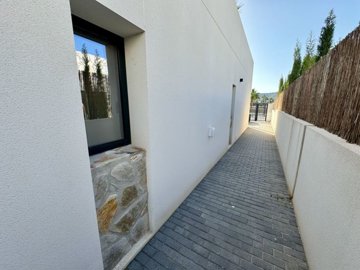 propertyimage1gnq3zn4km20250502041708