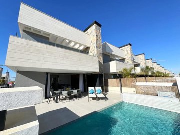 propertyimage1bwrtojraz20250505042021