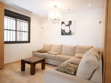 propertyimage1m9djs1ic020250505054132