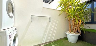 propertyimage1hynnp7pa720250503053227