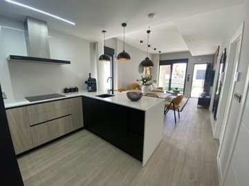 propertyimage1qhv4qnevc20250503053819